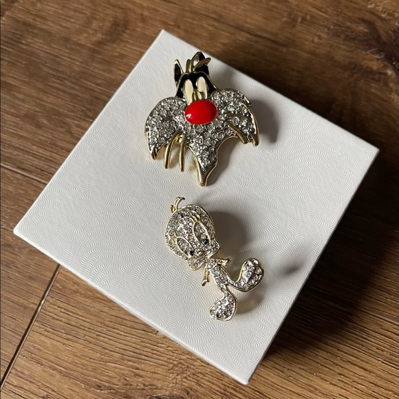 VINTAGE Rhinestone BROOCHES-Tweety Bird & Sylvester - Picture 8 of 11